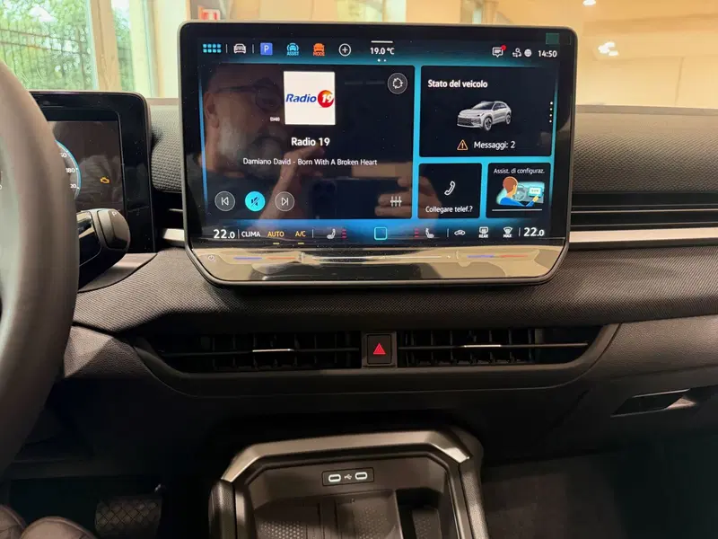 Volkswagen T-Roc nuova a Genova (12)