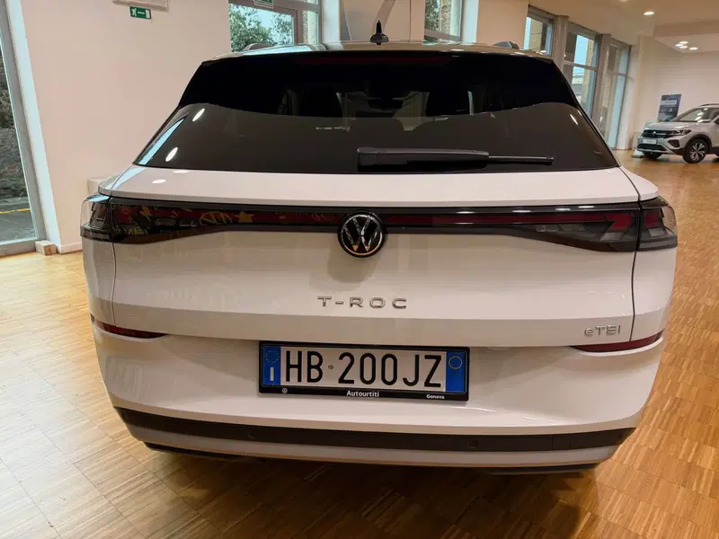 Volkswagen T-Roc nuova a Genova (4)
