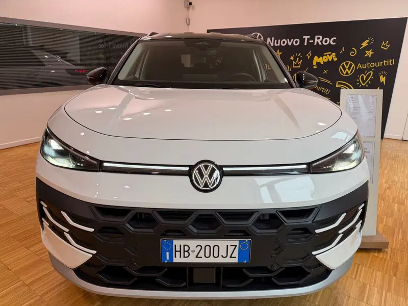 Volkswagen T-Roc nuova a Genova (7)