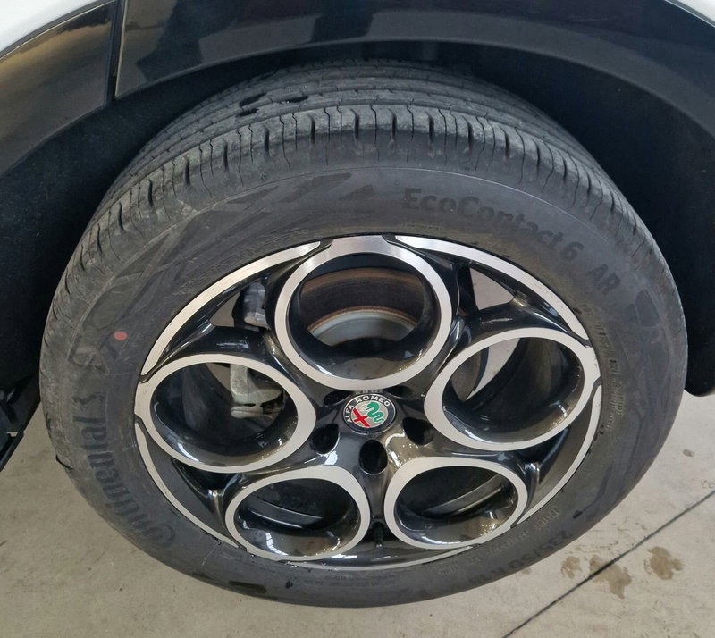 Alfa Romeo Tonale usata a Terni (15)