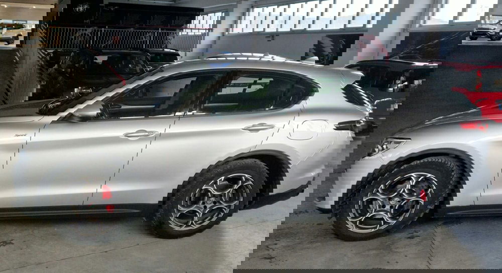 Alfa Romeo Stelvio usata a Terni (3)