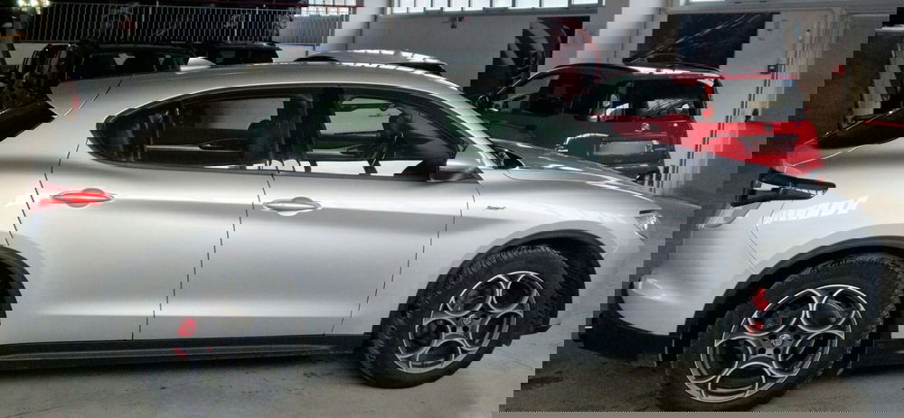 Alfa Romeo Stelvio usata a Terni (6)