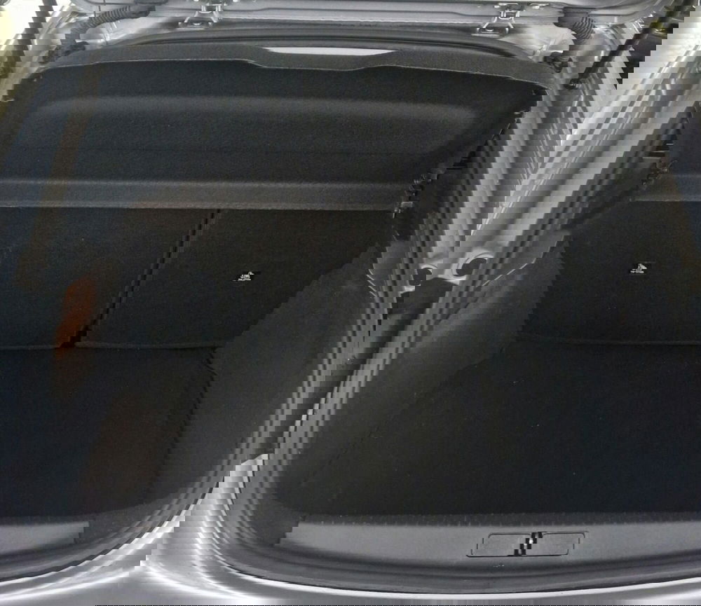 Peugeot 208 usata a Terni (10)