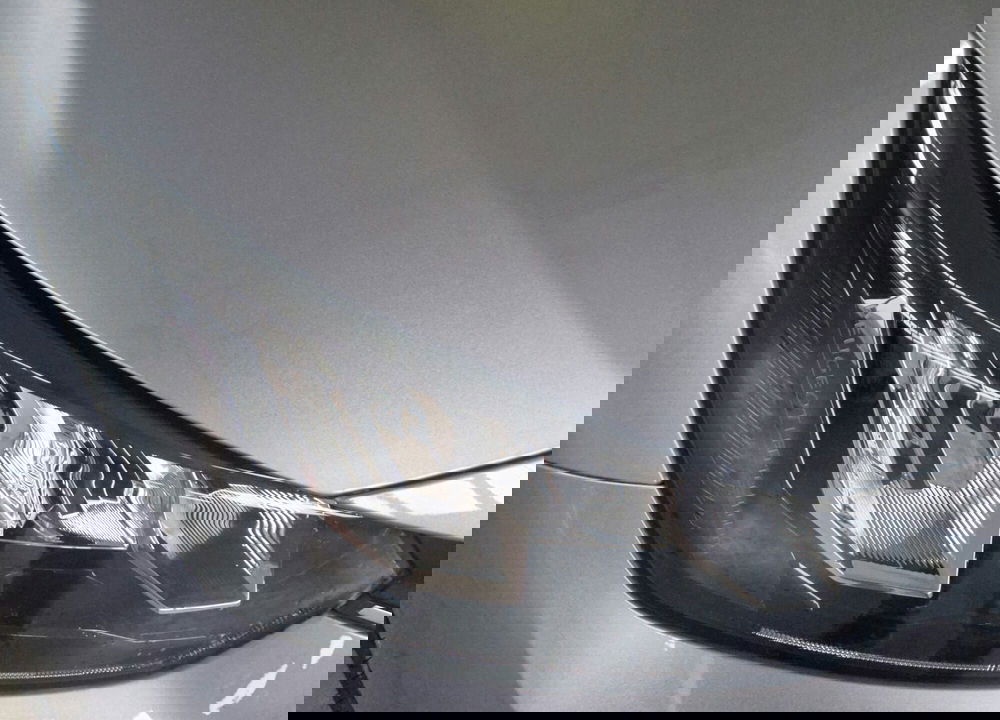 Peugeot 208 usata a Terni (18)