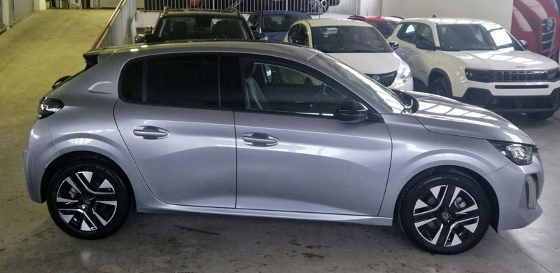 Peugeot 208 usata a Terni (6)