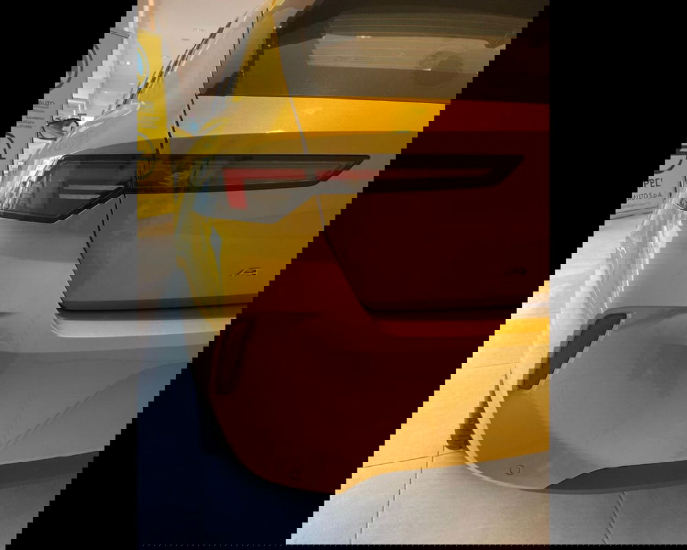 Opel Astra nuova a Imperia (8)