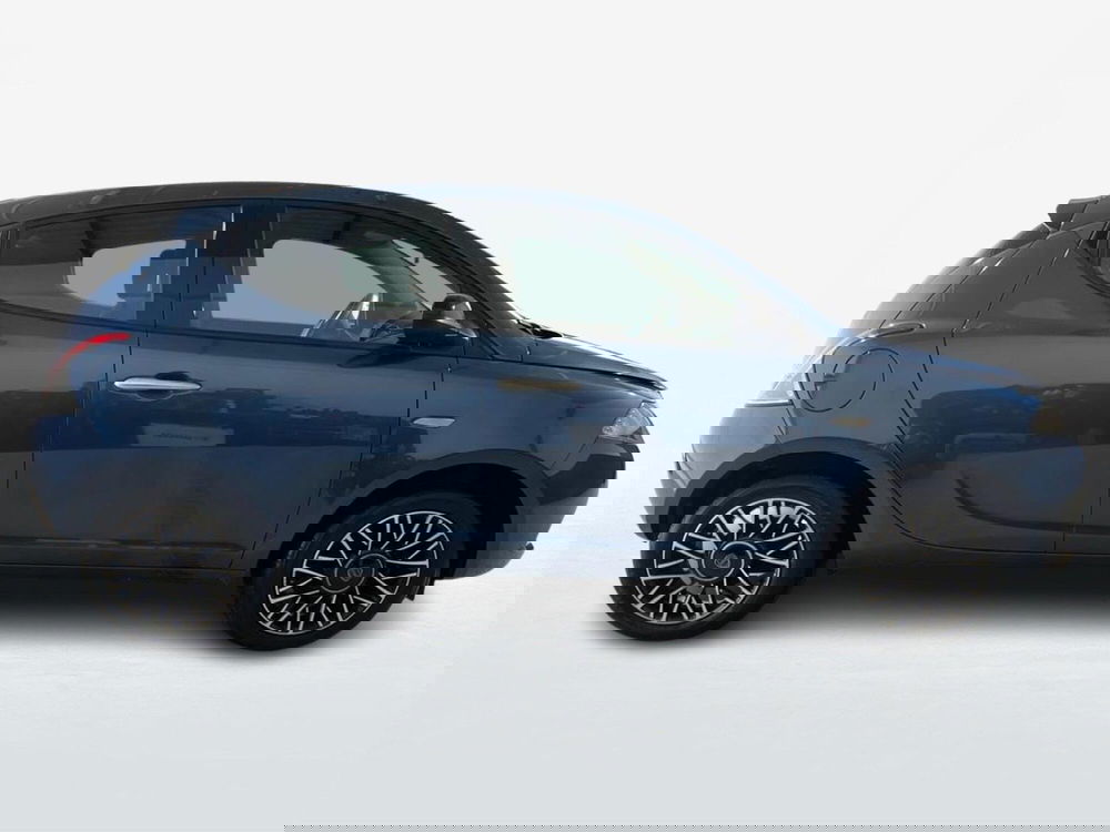 Lancia Ypsilon usata a Roma (4)