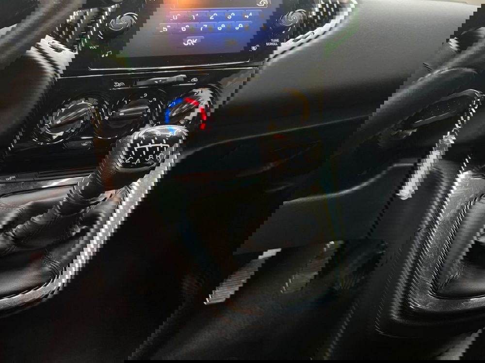 Lancia Ypsilon usata a Roma (8)