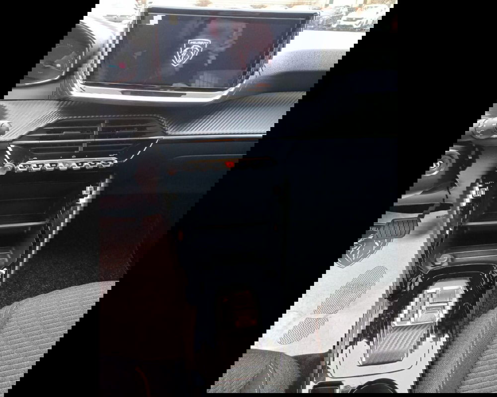 Peugeot 208 nuova a Alessandria (14)