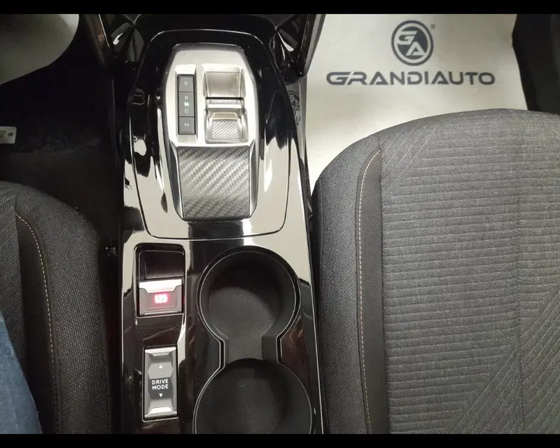 Peugeot 208 nuova a Alessandria (11)