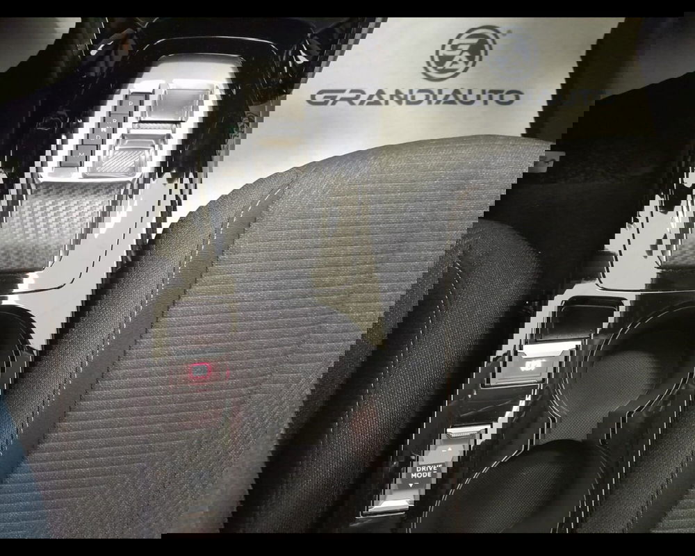 Peugeot 208 nuova a Alessandria (11)