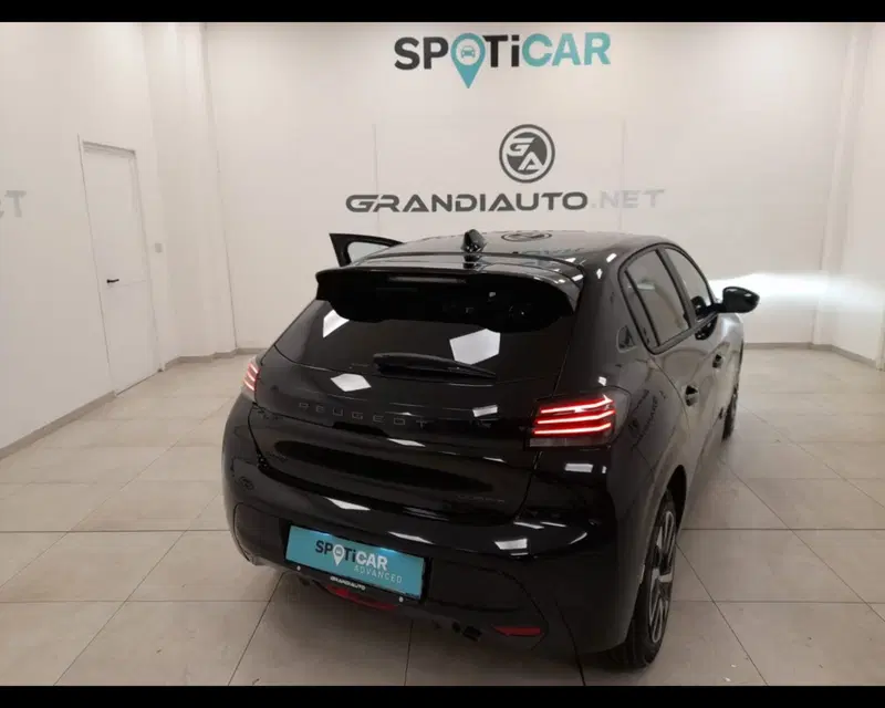 Peugeot 208 nuova a Alessandria (5)