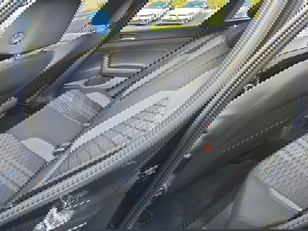 Volkswagen Taigo usata a Lecco (2)