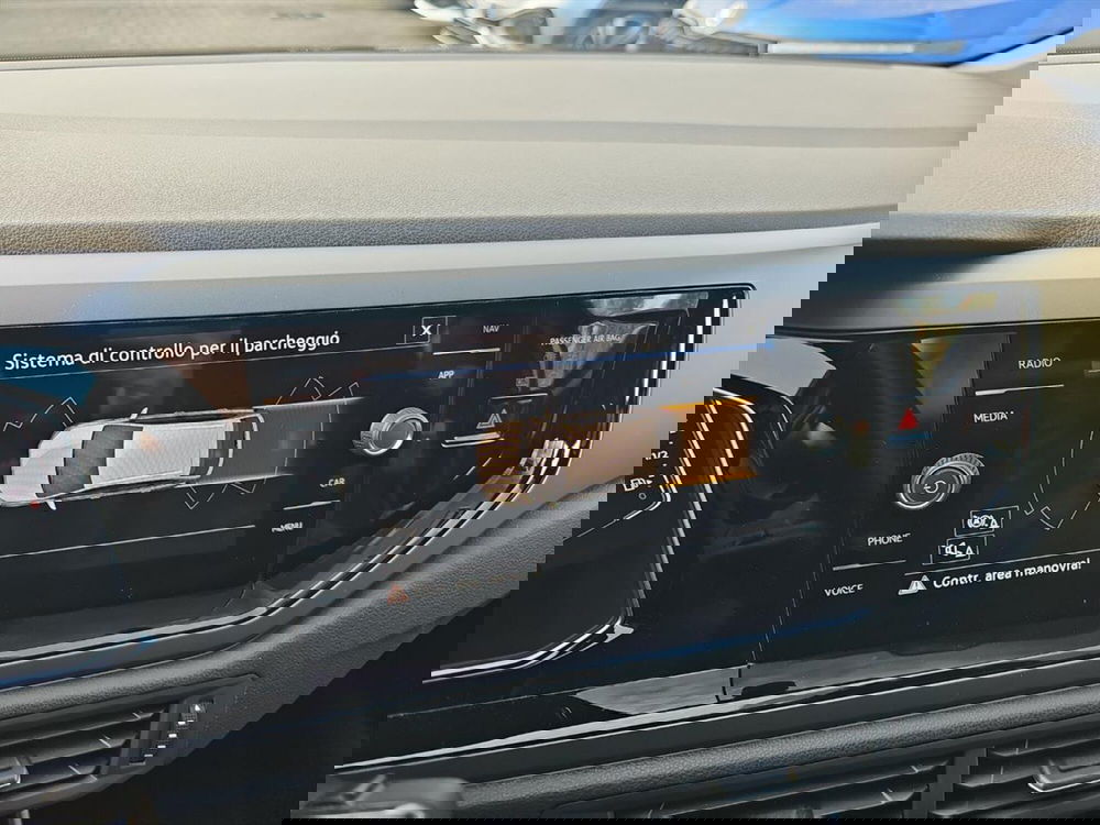 Volkswagen Taigo usata a Lecco (7)