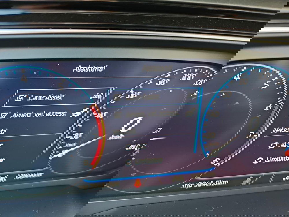 Volkswagen Taigo usata a Lecco (8)