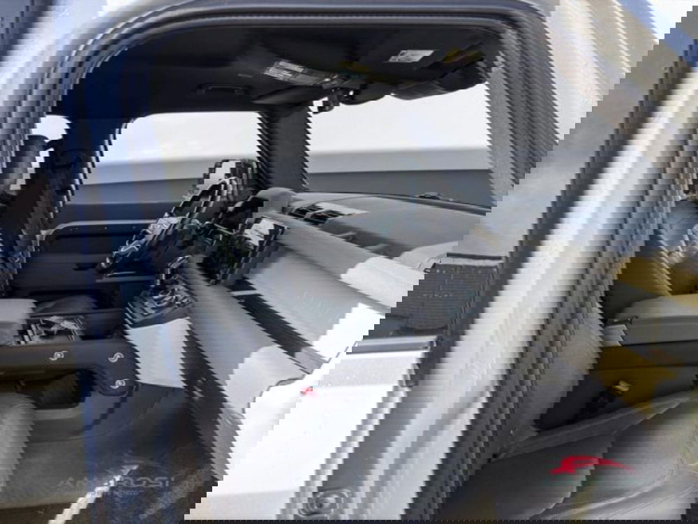 Land Rover Defender usata a Perugia (12)