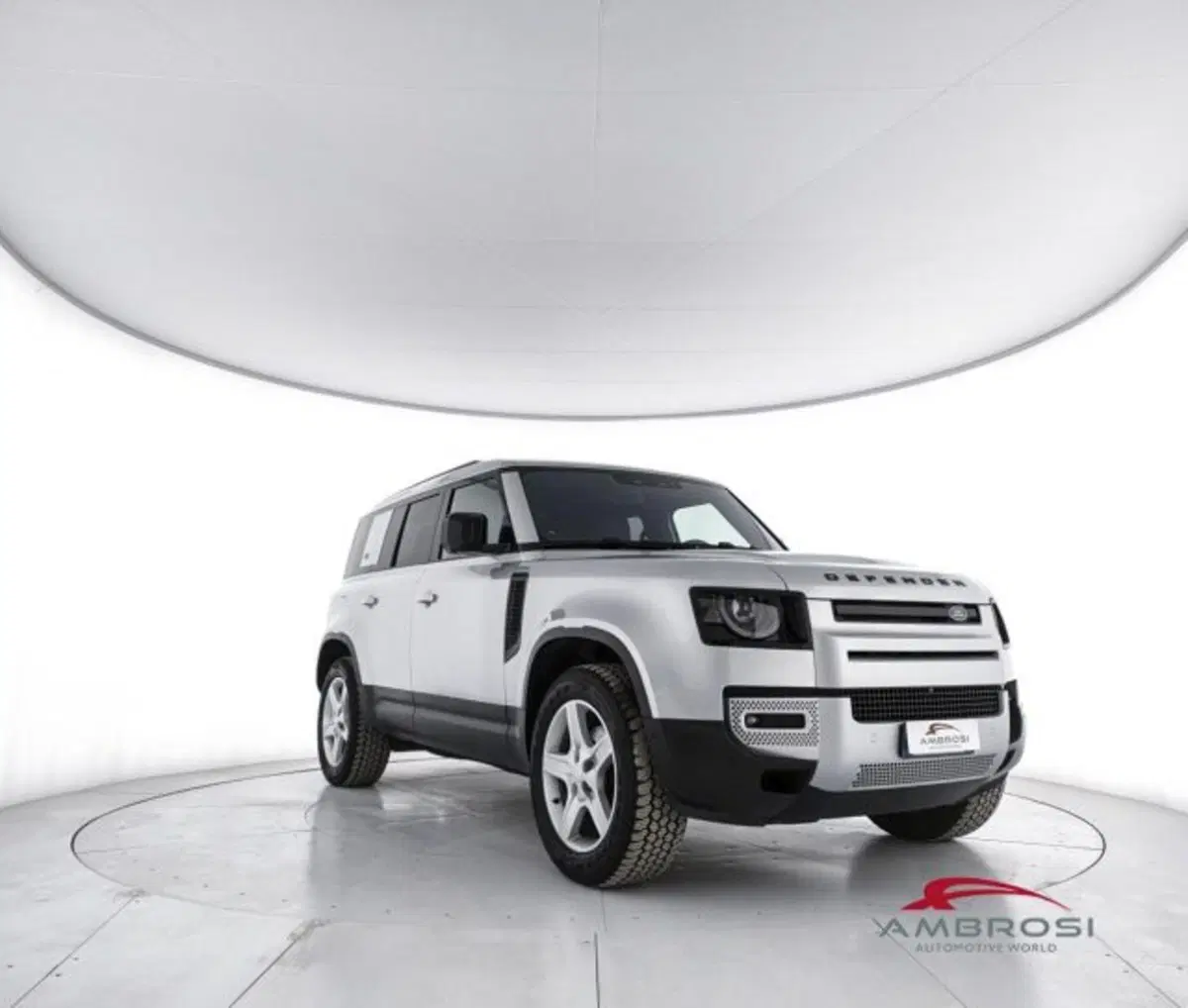 Land Rover Defender usata a Perugia (2)