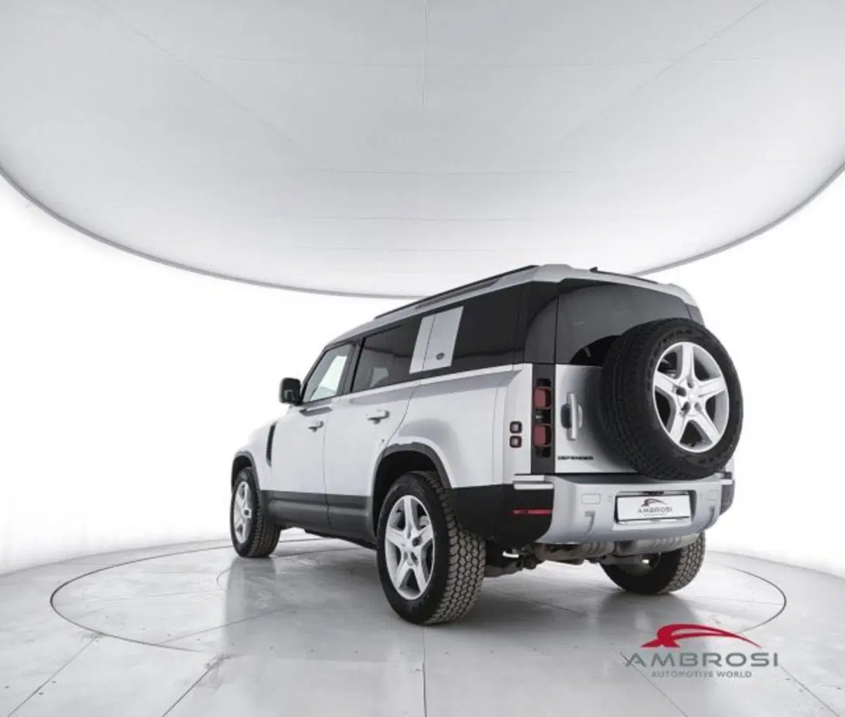 Land Rover Defender usata a Perugia (4)