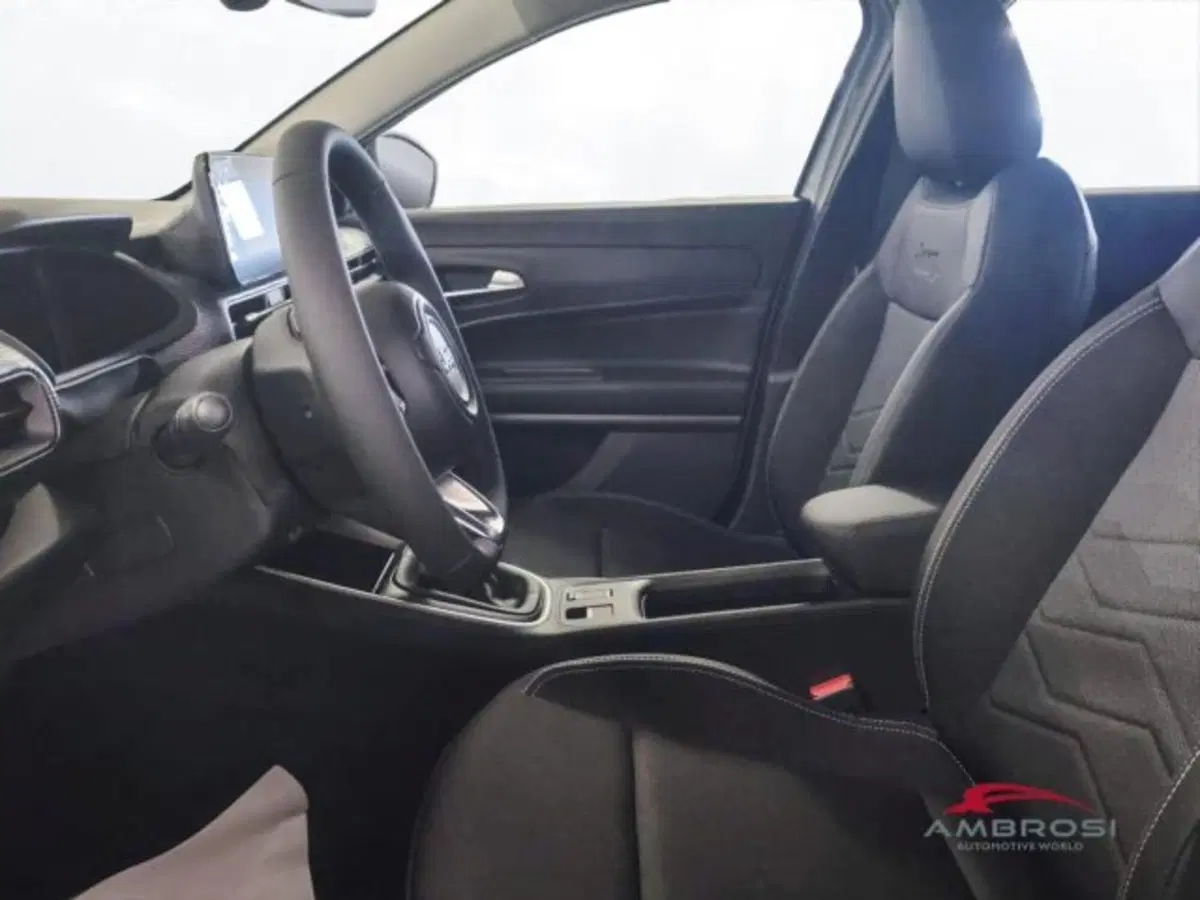Jeep Avenger nuova a Perugia (10)