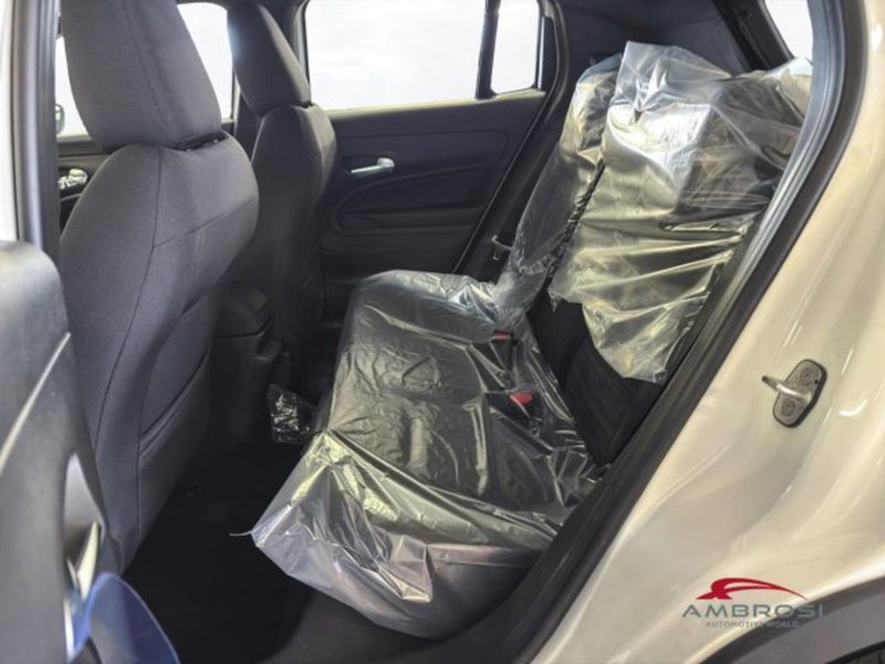 Jeep Avenger nuova a Perugia (11)