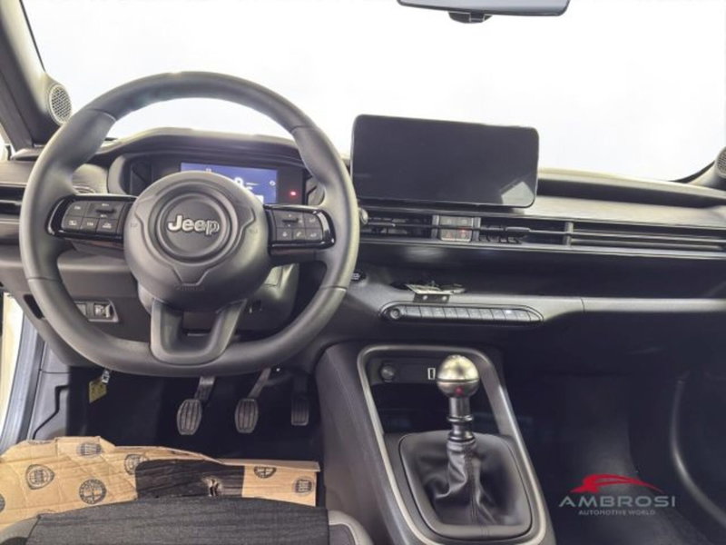 Jeep Avenger nuova a Perugia (15)