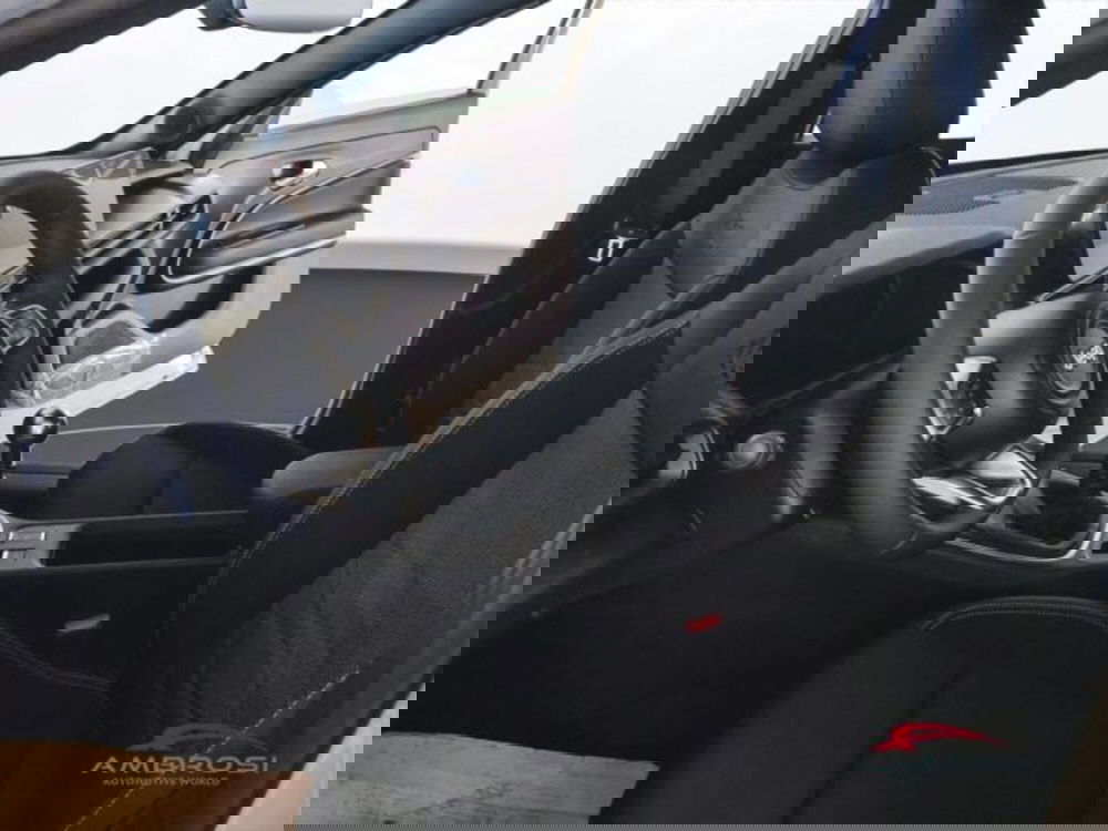 Jeep Avenger nuova a Perugia (10)