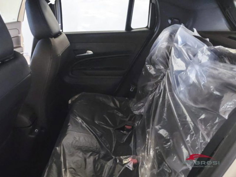Jeep Avenger nuova a Perugia (11)