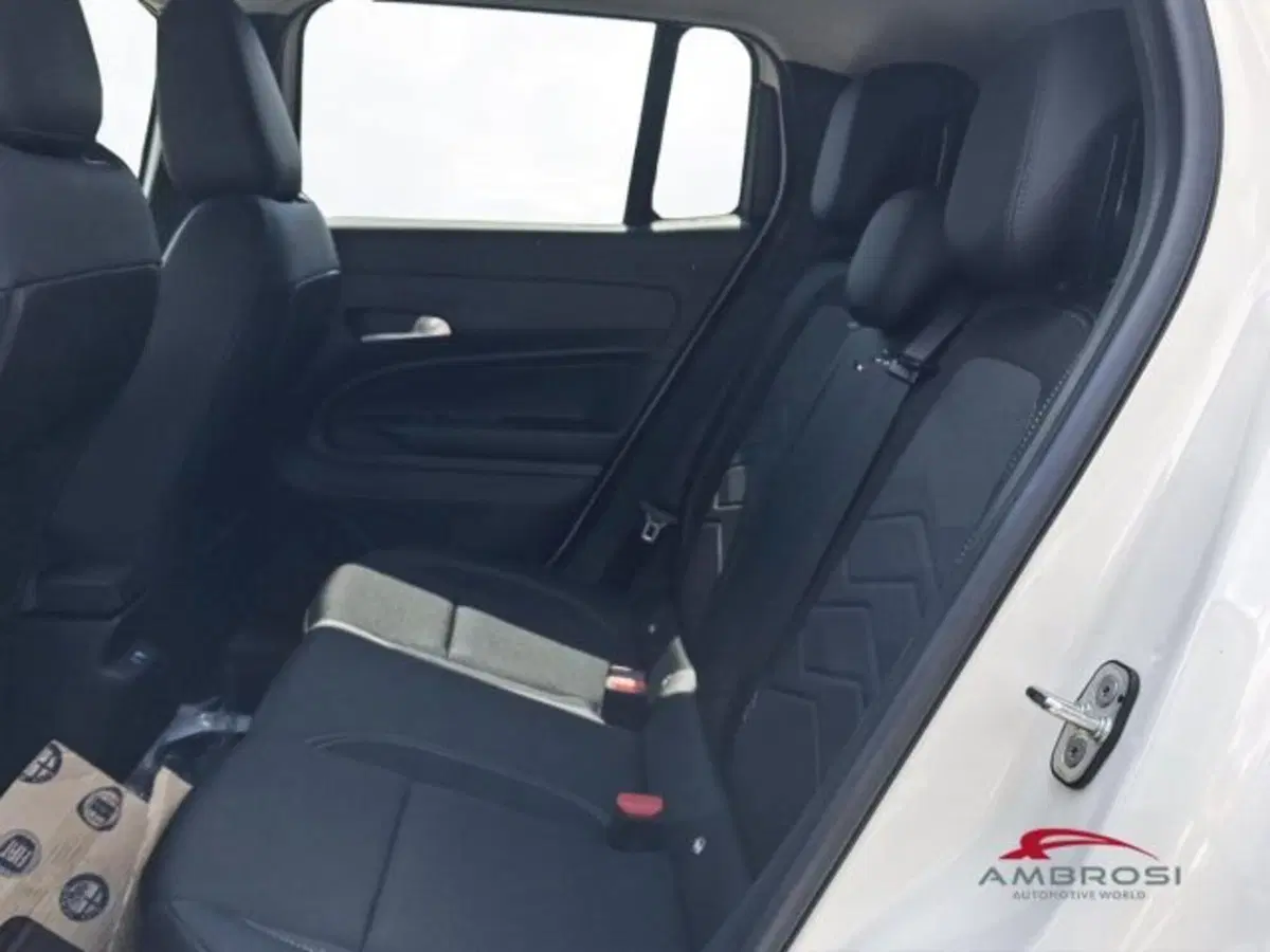 Jeep Avenger nuova a Perugia (11)