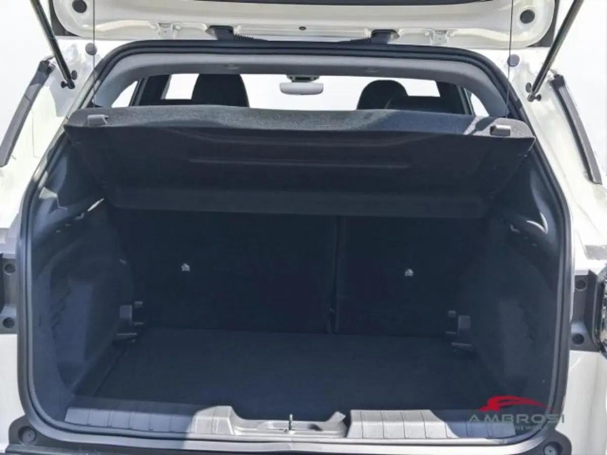 Jeep Avenger nuova a Perugia (9)