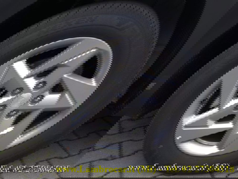 Hyundai Kona nuova a Milano (17)