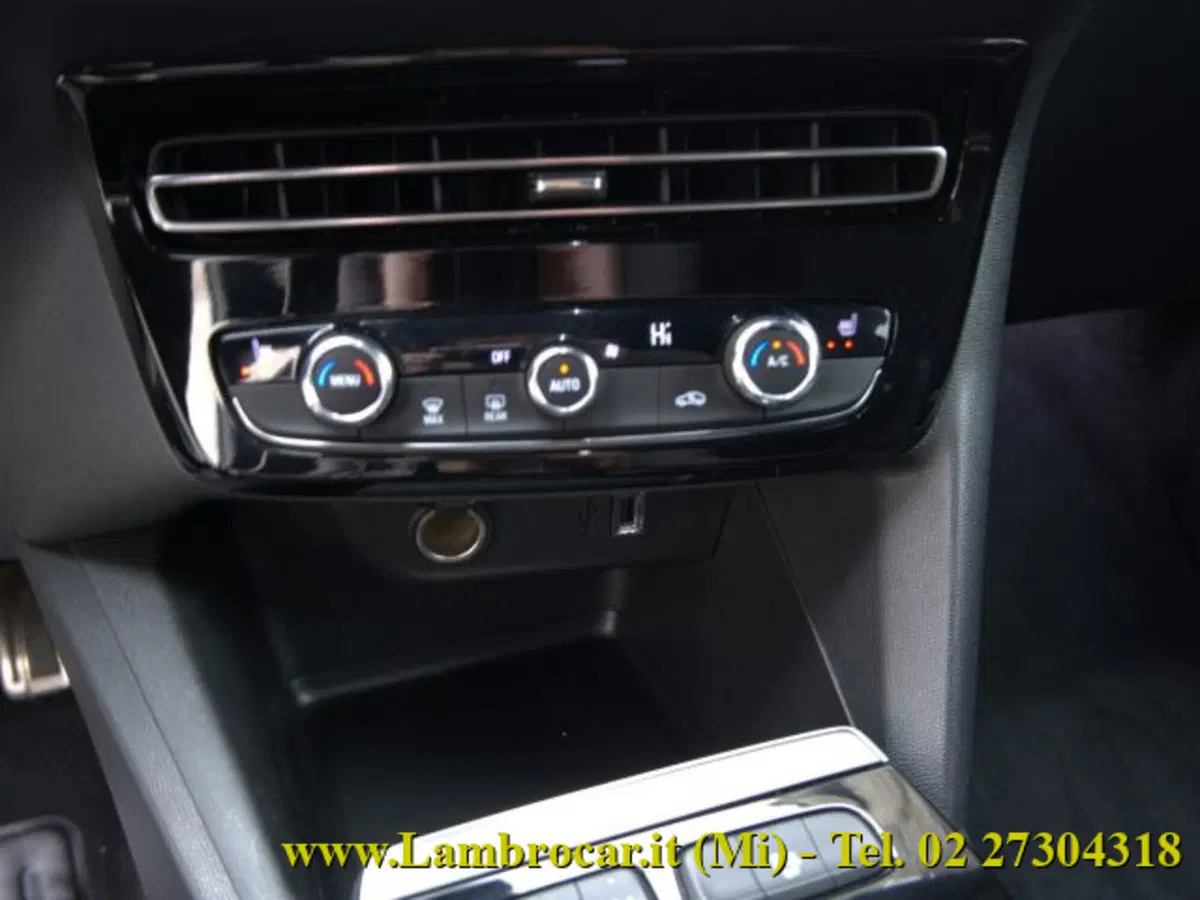 Opel Mokka usata a Milano (11)