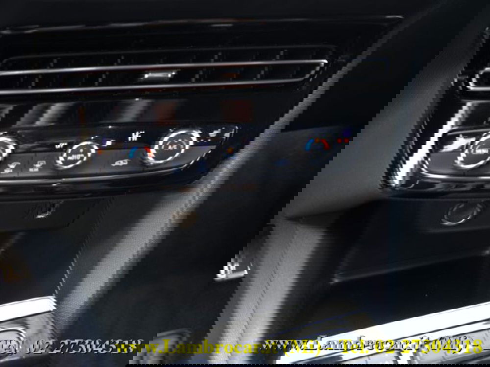 Opel Mokka usata a Milano (11)