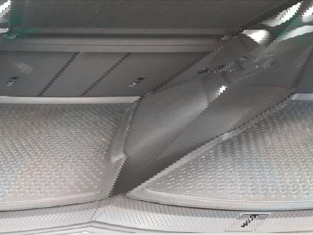 Volkswagen Tiguan usata a Lucca (15)