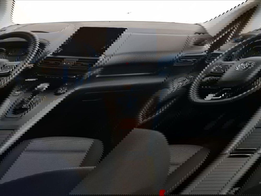 Toyota Proace City Verso usata a Lucca (13)