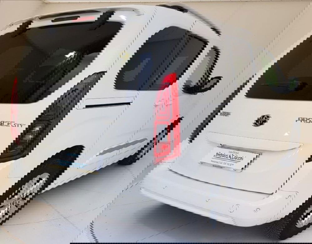 Toyota Proace City Verso usata a Lucca (6)