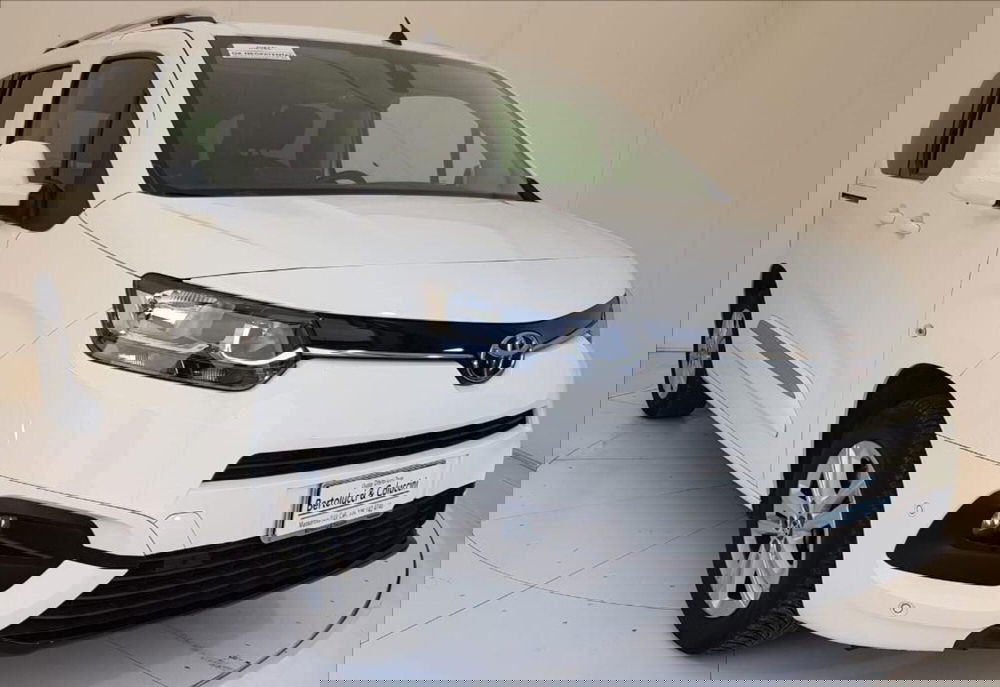 Toyota Proace City Verso usata a Lucca (8)