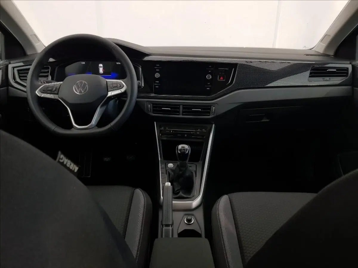 Volkswagen Taigo nuova a Lucca (13)