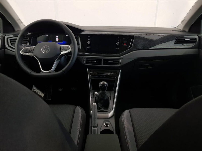 Volkswagen Taigo nuova a Lucca (13)