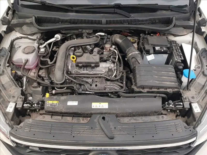 Volkswagen Taigo nuova a Lucca (17)