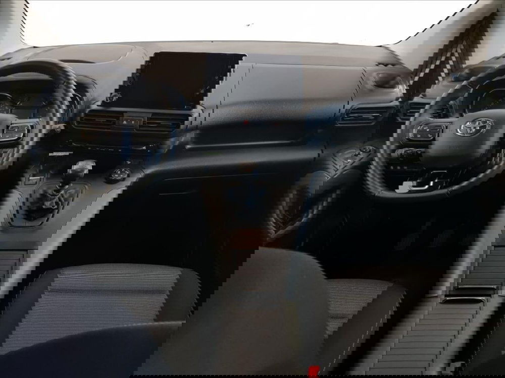 Toyota Proace City Verso usata a Lucca (13)