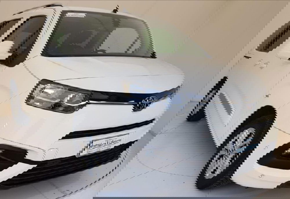 Toyota Proace City Verso usata a Lucca (8)