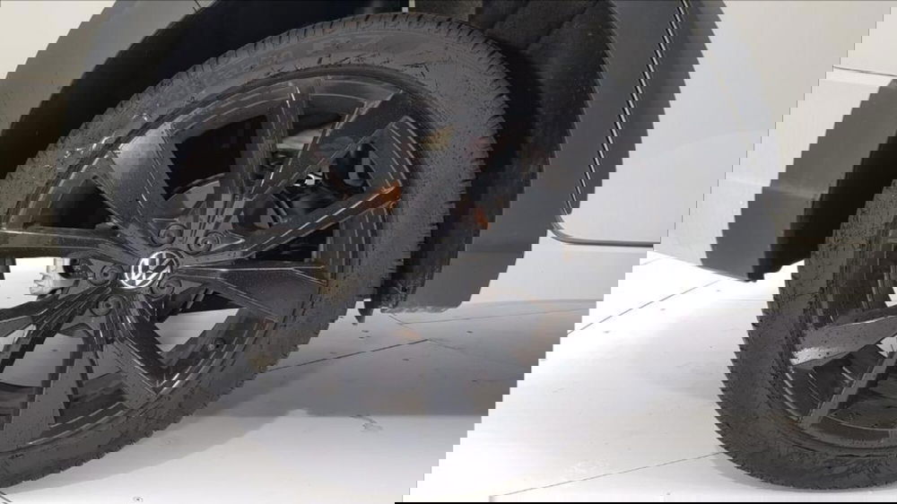 Volkswagen Taigo nuova a Lucca (9)