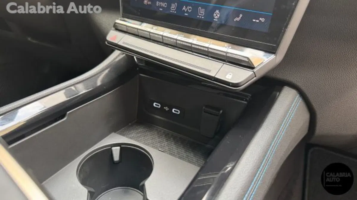 Renault Austral nuova a Reggio Calabria (13)