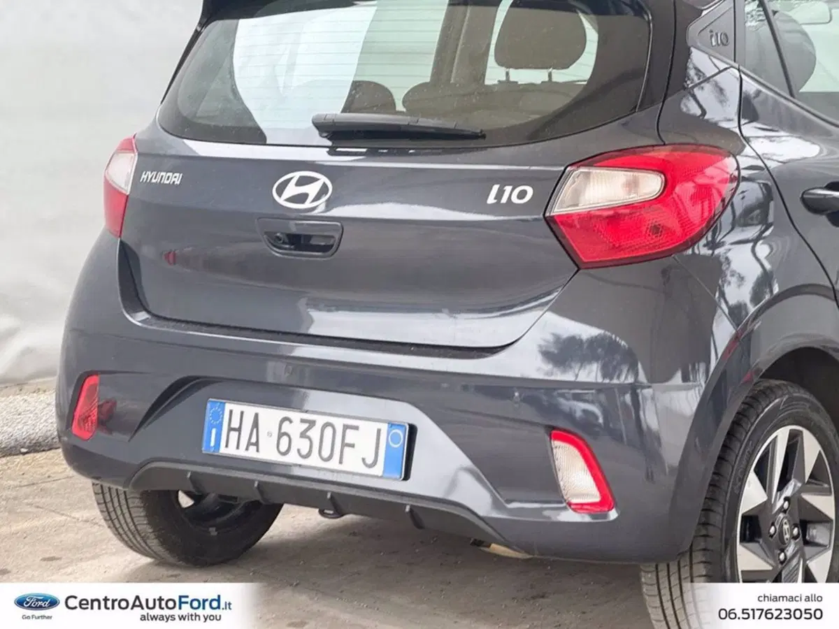 Hyundai i10 usata a Roma (17)