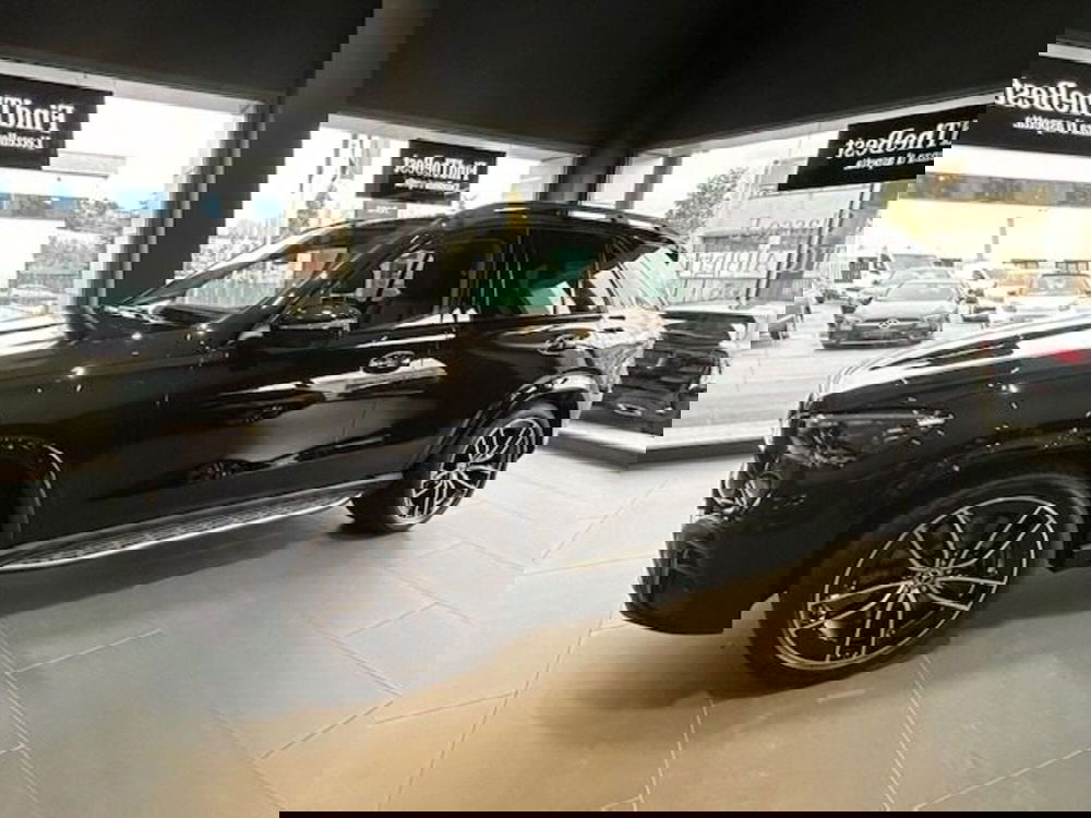 Mercedes-Benz GLB nuova a Potenza (4)