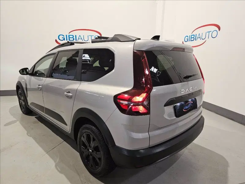 Dacia Jogger usata a Palermo (7)