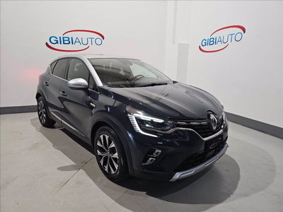 Renault Captur Full Hybrid E-Tech 145 CV Techno del 2022 usata a Palermo