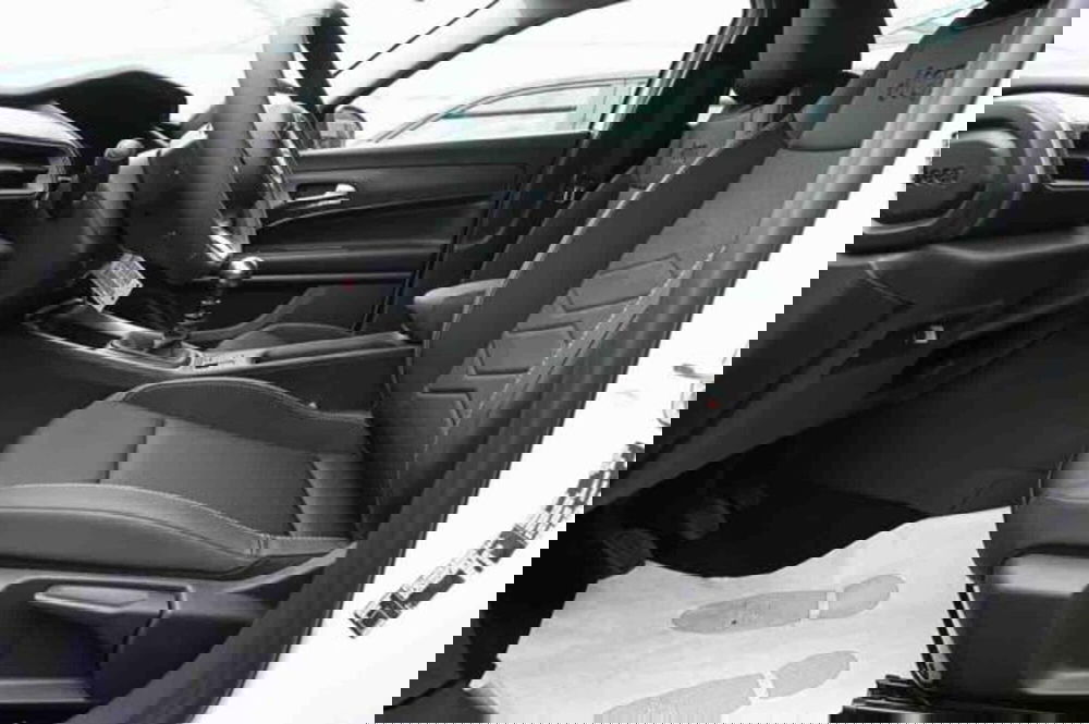 Jeep Avenger nuova a Torino (11)