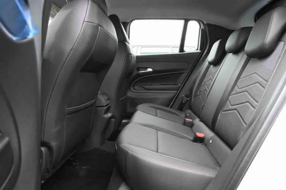 Jeep Avenger nuova a Torino (13)