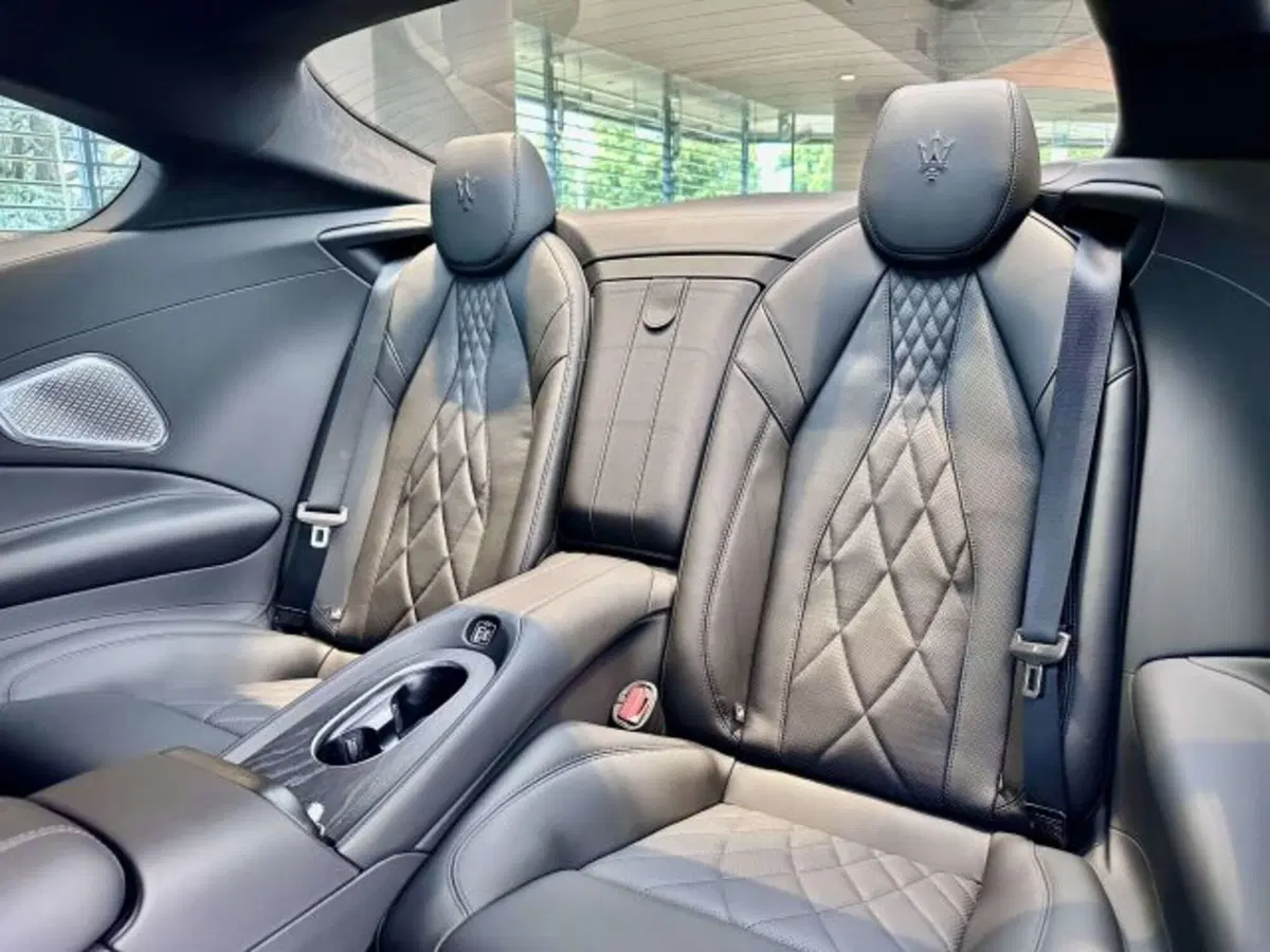 Maserati Granturismo nuova a Torino (10)